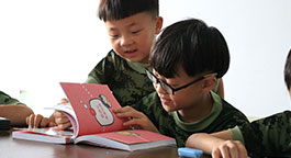 青少年军事军训夏令营-正拓夏令营