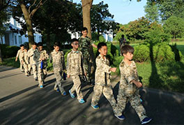 青少年军事军训夏令营-正拓夏令营