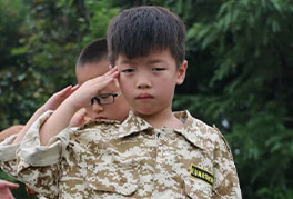 青少年军事军训夏令营-正拓夏令营