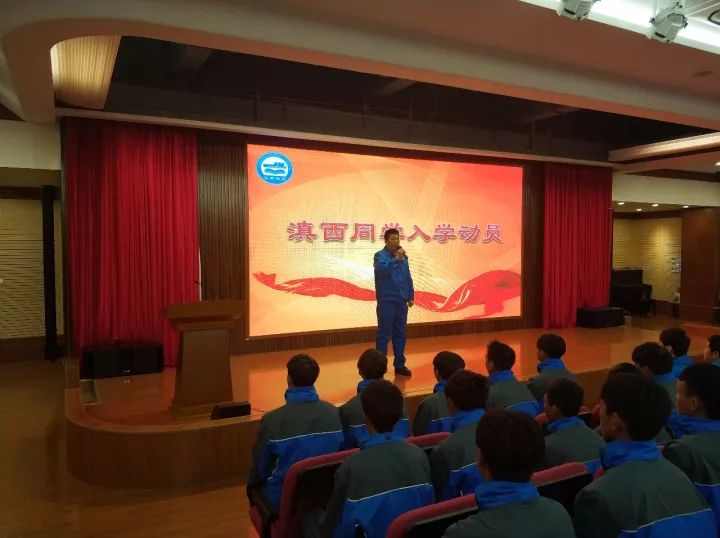 正拓军训-江南造船集团职业技术学校 | 培养爱国之情，实践报国之行