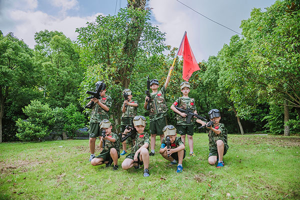 上海军事特训营带孩子走进军事世界